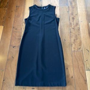 Saks Fifth Avenue Black Sleeveless Shift Dress 14
